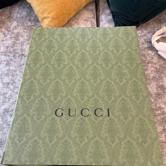 GUCCI GG Supreme Backpack--LIKE NEW--PRISTINE CONDITION main image 12